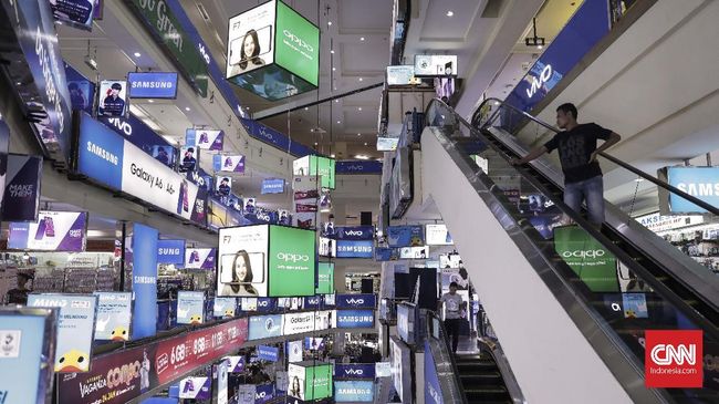 Samsung Disalip, Oppo Kini Rajai Pasar Indonesia Pangsa pasar Oppo untuk pertama kalinya menyalip Samsung dan menjadi nomor 1 untuk pertama kalinya pada kuartal dua 2019.