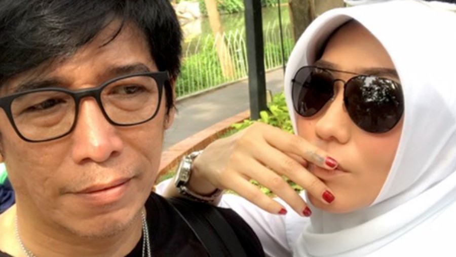 Parto 'Patrio' ternyata sudah satu dekade tak menjalani poligami. Kini ia hanya punya satu istri, yakni Dina Risty.
