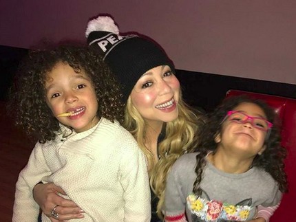 So Sweet! Momen Kebersamaan Mariah Carey dan Anak Kembarnya