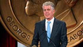 Gelombang Duka Netizen untuk Anthony Bourdain
