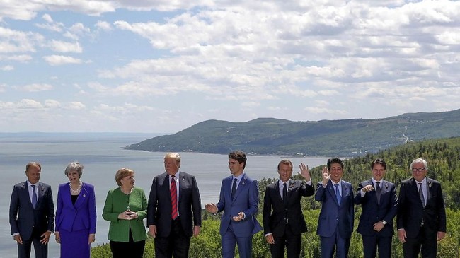 Presiden AS Donald Trump mengusulkan agar Rusia dimasukkan kembali ke forum G7, karena menganggapnya sebagai salah satu negara dengan perekonomian terbesar.