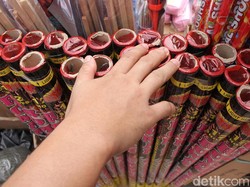 Anak-anak, Tolong Setop Main Petasan di Bulan Ramadhan