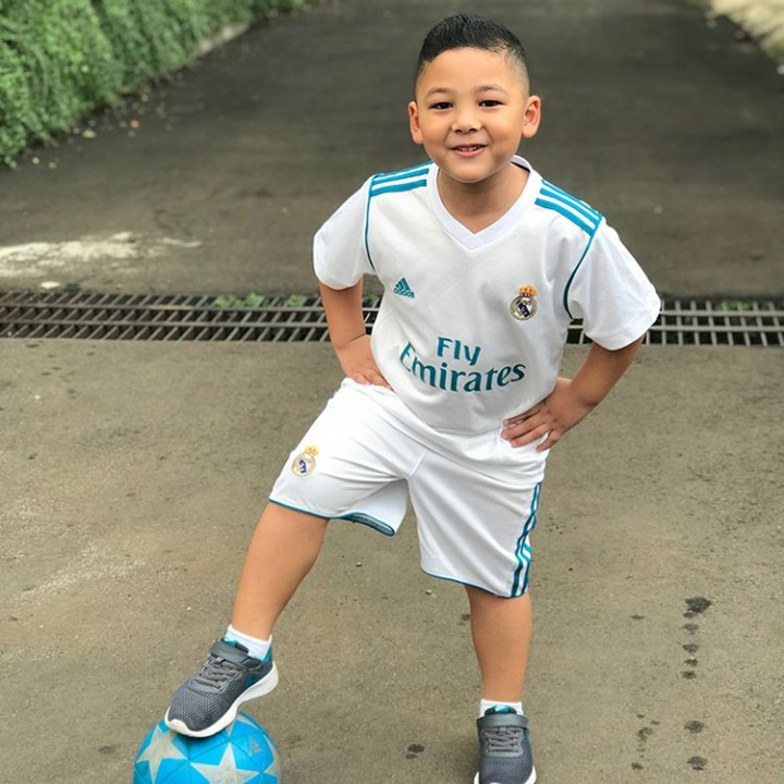 <p>Wah, kece banget gaya Kellen yang mau main sepakbola. (Foto: Instagram @kellen.12)</p>
