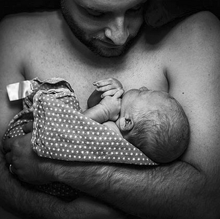 <p>Kelak anak tumbuh dewasa, momen berharga seperti ini bisa jadi kenangan indah buat ayah. (Foto: Instagram/@capturing_joy_photopgraphy)  </p>