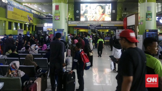 Wakapolri Komisaris Jenderal Syafruddin menyatakan meski fasilitas sudah memadai, tetapi tetap tidak bisa menampung jumlah penumpang di masa puncak liburan.