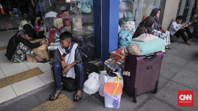 FOTO : Keramaian Pemudik di Pulo Gebang
