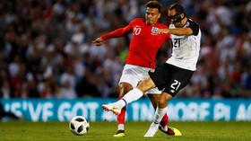 Roberto Carlos: Dele Alli Sangat Mirip Pemain Brasil