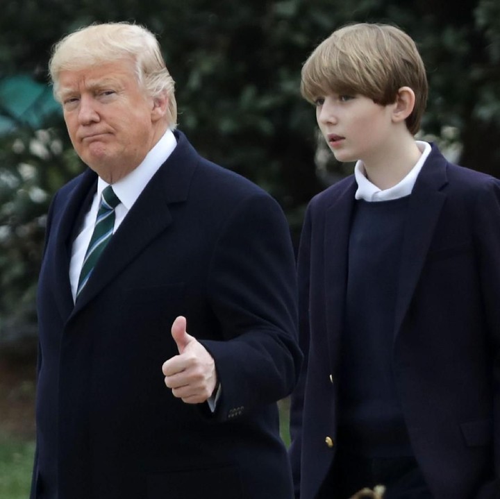 <p>Karena usia yang terpaut jauh dari kakak-kakaknya, alhasil Barron Trump jadi lebih dekat dengan para keponakannya, termasuk putri Ivanka Trump, Arabella Rose Kushner.</p>
