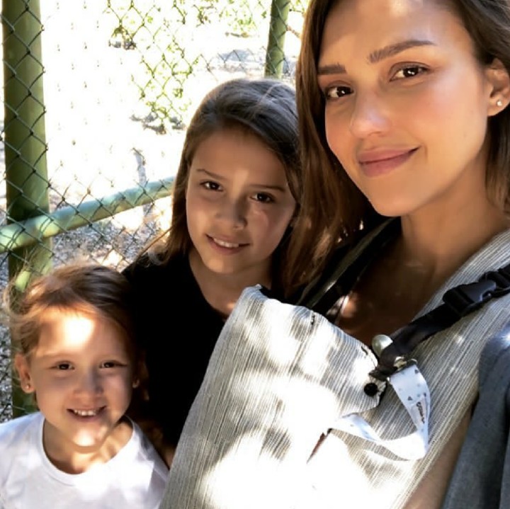 <p>Jessica Alba memang cukup sering menghabiskan waktu bersama putri dan putranya. (Foto: Instagram/jessicaalba)</p>