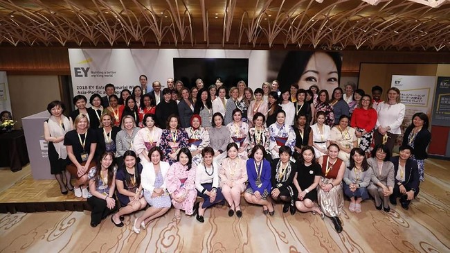 Pengusaha Elidawati Ali Oemar terpilih mewakili wanita pengusaha Indonesia dalam ajang Entrepreneurial Winning Women. 