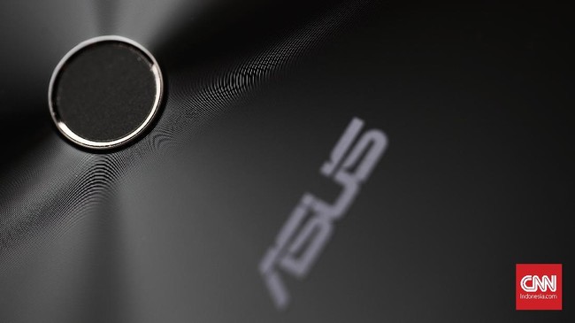 Resmi diluncurkan, ASUS Zenfone 8 yang memiliki layar 5,9 inci alias lebih kecil dari ponsel kebanyakan ini diklaim sebagai 'The Incredible Mini.'