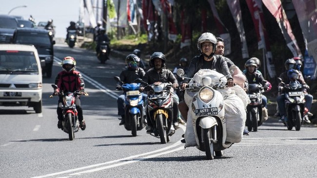 Kapolda Metro Jaya Irjen Gatot Eddy Pramono menghimbau kepada masyarakat untuk tidak menggunakan sepeda motor saat mudik lebaran 2019.