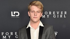 Bintang 'The Goldbergs' Jackson Odell Meninggal di Usia 20