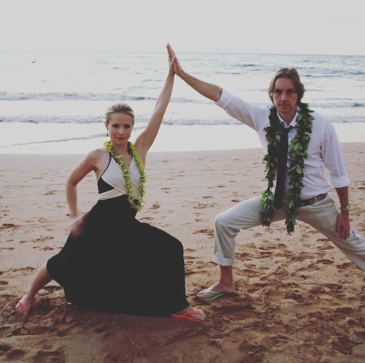 <p>Selain romantis dan mesra, pasangan ini juga bisa sering bertingkah konyol. Hi-hi-hi, ada-ada aja ya. (Foto: Instagram/kristenanniebell)</p>
