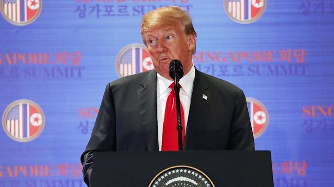 Warga Inggris kampanyekan lagu 'American Idiot' Green Day untuk sambut kedatangan Donald Trump, Jumat (13/7) mendatang.