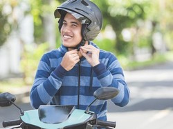 Ditendang Korbannya hingga Tabrak Tiang Listrik, Maling Helm di Jogja Dibekuk