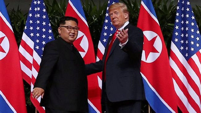 Trump Akan Telepon Kim Jong-un saat Hari Ayah