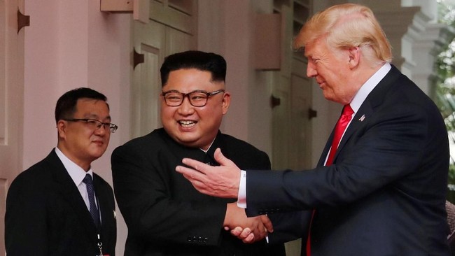 Pertemuan Donald Trump dan Kim Jong-un bisa jadi dirayakan Warga Korut sebagai momen di mana Amerika Serikat akhirnya memperlakukan mereka dengan setara.