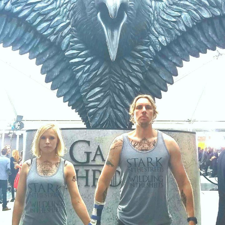 <p>Ada-ada aja ya tingkah pasangan yang satu ini. He-he-he. Awet selalu Kristen dan Dax. (Foto: Instagram/daxshepard)</p>