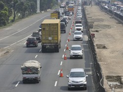 Tol Cikampek Arah Jakarta Padat, Contraflow Diperpanjang 4 Km