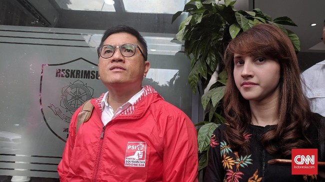 Ketua DPP PSI Tsamara Amany menilai serangan akun Twitter @Hulk_idn dan akun Instagram @prof.djohkhowie dilakukan secara terorganisasi dan sistematis.