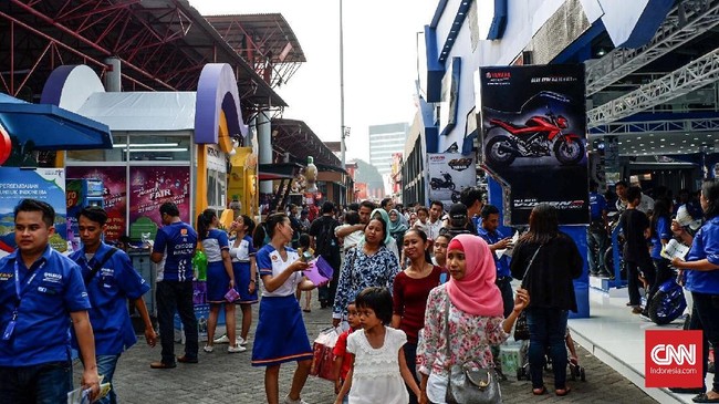 YLKI membeberkan catatan masalah di penyelenggaraan Jakarta Fair alias PRJ, yakni tarif parkir tak bersahabat, fasilitas umum kurang, dan tak bebas asap rokok.