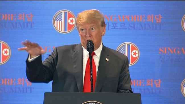 Atas nama Amerika Serikat, Donald Trump menyampaikan permintaan maaf kepada calon hakim MA pilihannya atas ribut skandal seks yang terjadi sebelum pelantikannya
