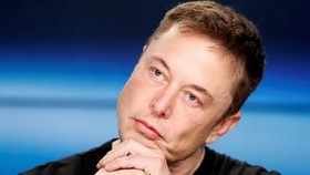 Elon Musk Kirim Email Sabotase Tesla untuk Seluruh Karyawan
