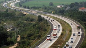 Kecelakaan Maut Tol Cipali, Polisi Duga Sopir Elf Mengantuk