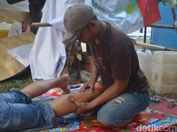 Ada Layanan Pijat Gratis Bagi Pewarta Asean Para Games Solo