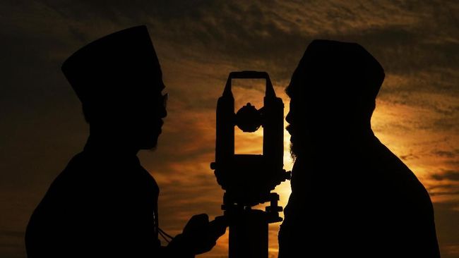 Sidang Isbat dilakukan untuk menentukan 1 Syawal atau Hari Raya Lebaran Idulfitri 1446 Hijriah. Lantas, kapan sidang isbat Idul Fitri 2025?