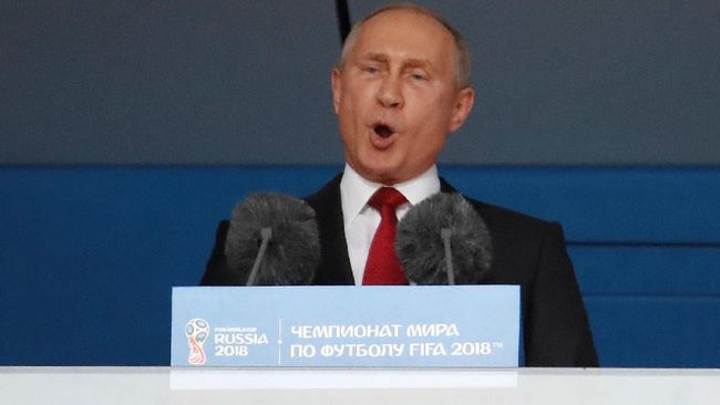 Anggota Pussy Riot: Media Amerika Terlalu Besarkan Putin