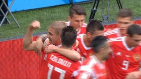 VIDEO: Yuri Gazinsky Cetak Gol Pertama di Piala Dunia 2018