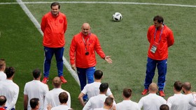 Timnas Rusia Lepas Ketegangan dengan Main 'Video Game'