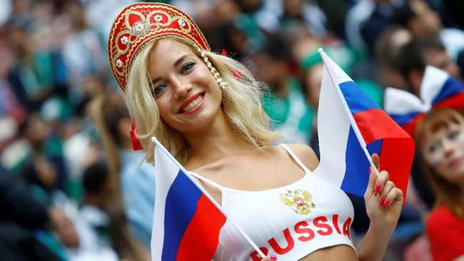 Politikus Rusia Tamara Pletnyova memberi peringatan kepada perempuan lokal Rusia untuk tak bercinta dengan pria non-kulit putih selama Piala Dunia 2018.