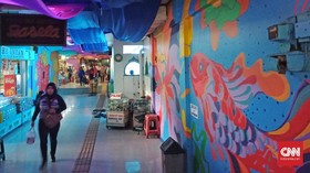 Dinding Terminal Leuwi Panjang Dihiasi Mural Warna-warni