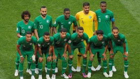 Pesawat Timnas Saudi Terbakar, Tapi Berhasil Mendarat Selamat
