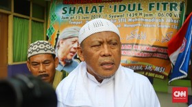 Eggi Sindir Jokowi Peduli Film Dilan Ketimbang Bendera Tauhid