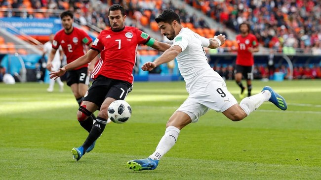 Timnas Uruguay berhasil mengalahkan timnas Mesir pada babak penyisihan Piala Dunia 2018 dengan skor 1-0 lewat gol dramatis di pengujung pertandingan.