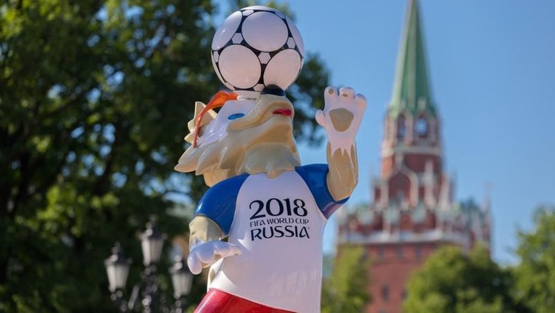 Maskot memiliki peran penting dalam menunjukkan sisi lain dari gelaran pesta sepak bola yang kompetitif.