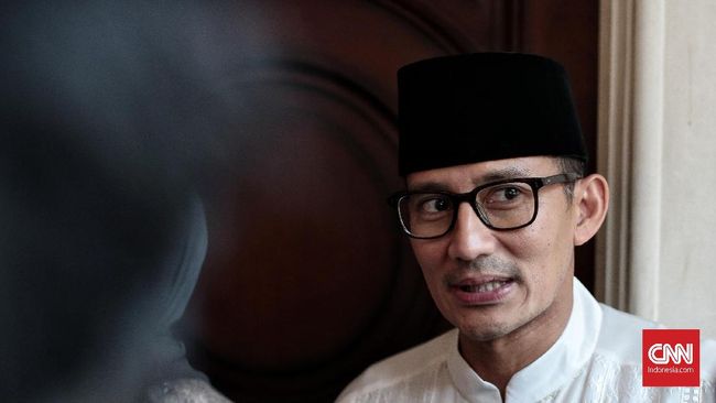 Sandiaga Uno Dukung Erick Thohir Tutup BUMN Sekarat Pengusaha Sandiaga Uno menilai BUMN sekarat akan membebani rakyat.
