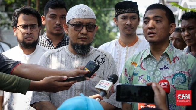 Wadah Pegawai KPK menegaskan tidak ada kata terlambat dalam membentuk TGPF untuk menuntaskan kasus penyiraman air keras pada Novel Baswedan.