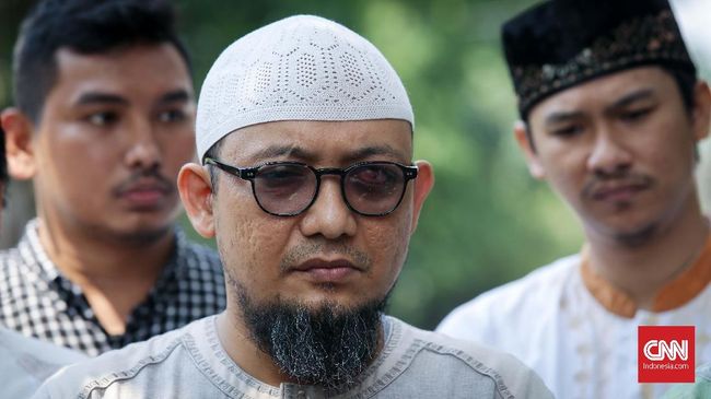 Novel Baswedan Bakal Ikut Audit Bisnis PCR Luhut-Erick Thohir Mantan penyidik KPK Novel Baswedan menilai audit terhadap PT GSI perlu dilakukan demi mengusut pihak yang terlibat bisnis PCR secara lebih dalam.