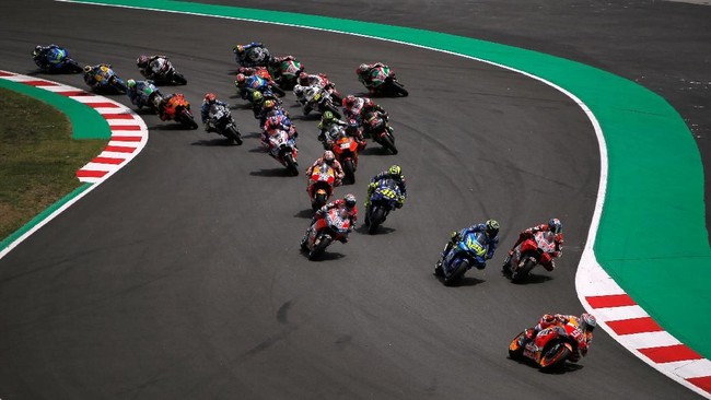 Live streaming Trans7 MotoGP Catalunya 2019 dari Sirkuit Barcelona, Minggu (16/6), bisa diikuti melalui CNNIndonesia.com di sini.