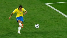 FOTO: Gol Coutinho Gagal Bawa Timnas Brasil Menang