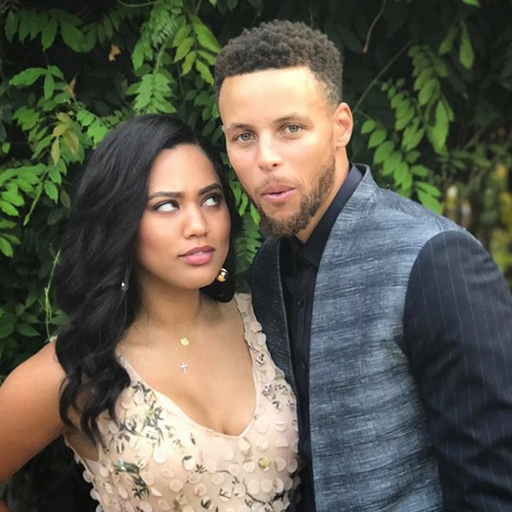 <p>Ayesha dan Stephen juga dikenal sebagai pasangan yang kocak, Bun. (Foto: Instagram @ayeshacurry)</p>