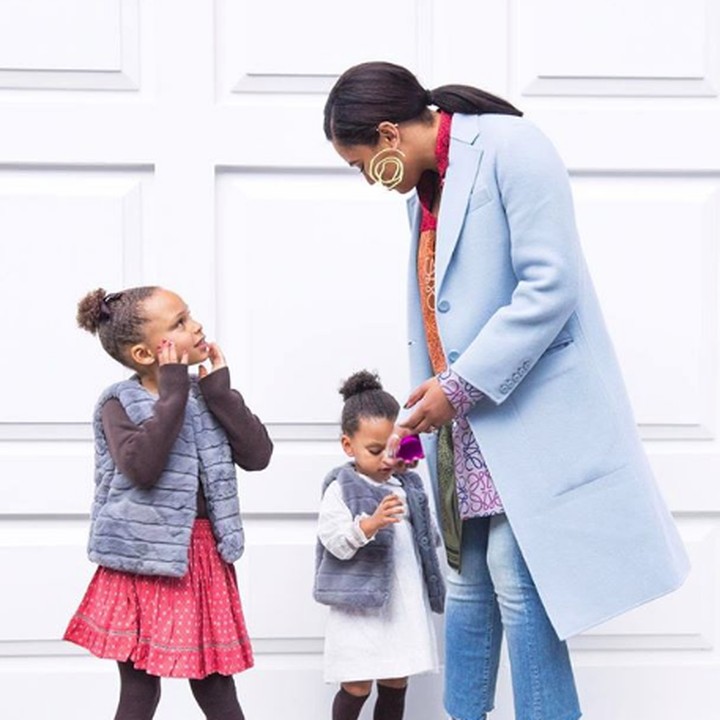<p>Meski Ayesha juga disibukkan dengan bisnis kulinernya, anak-anaknya selalu menjadi prioritas utama. (Foto: Instagram @ayeshacurry)</p>