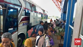 Jumlah Penumpang Terminal Pulogebang Melonjak Tiga Kali Lipat