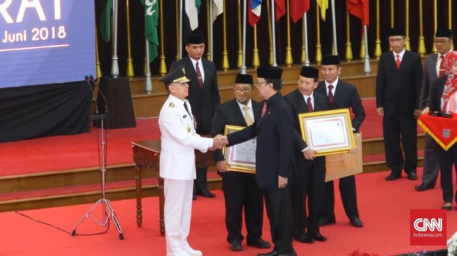 Ketua DPP PDIP Bidang Kehormatan Komarudin Watubun menilai pengangkatan Komjen Iriawan sebagai penjabat Gubernur sudah tepat.