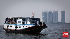 Penyeberangan Kapal ke Kepulauan Seribu Terganggu Cuaca Buruk